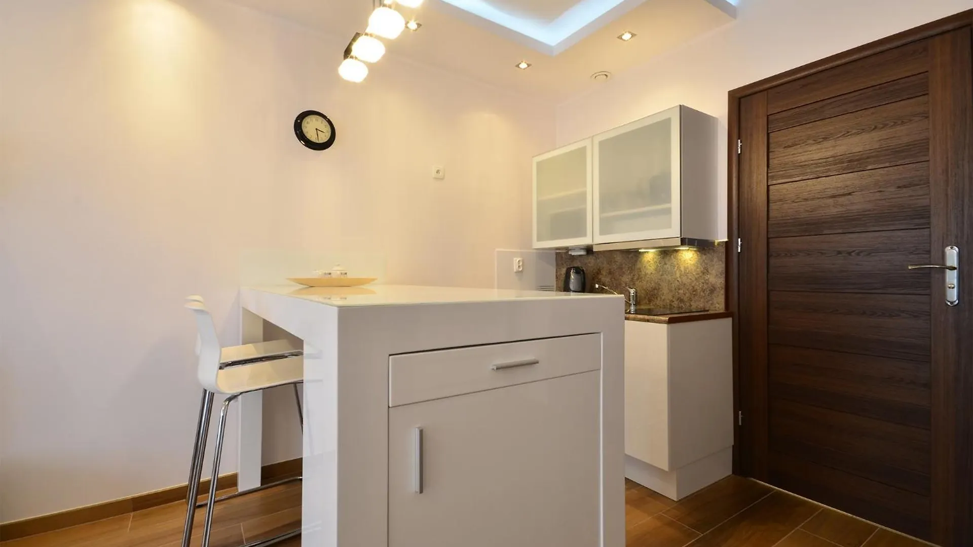 Economy Dom & House Apartments By The River In Gdansk With Pool, Sauna And Gym