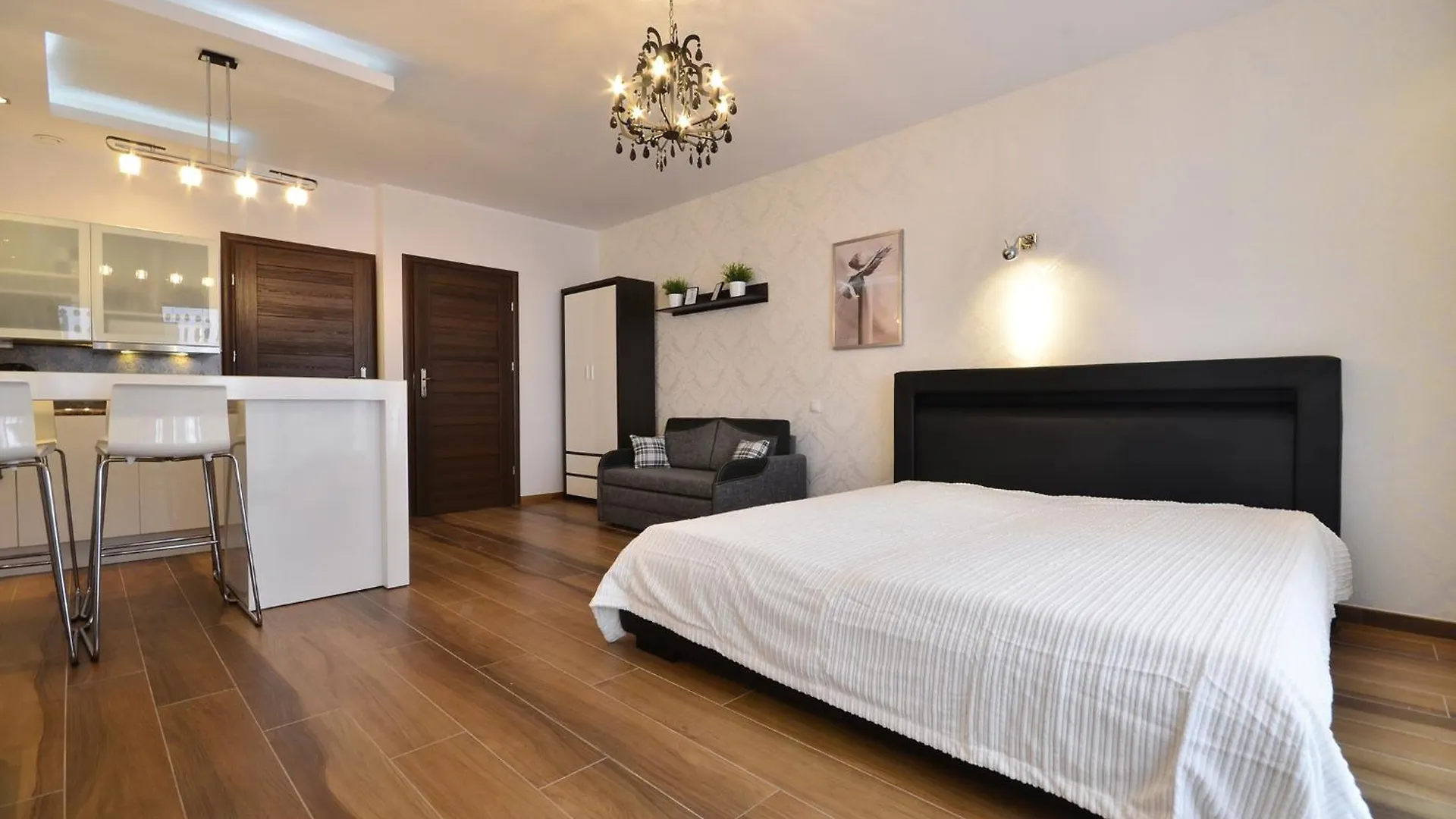 Economy Dom & House Apartments By The River In Gdansk With Pool, Sauna And Gym Poland