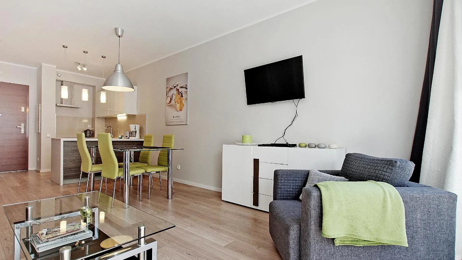 Economy Dom & House Apartments By The River In Gdansk With Pool, Sauna And Gym Poland