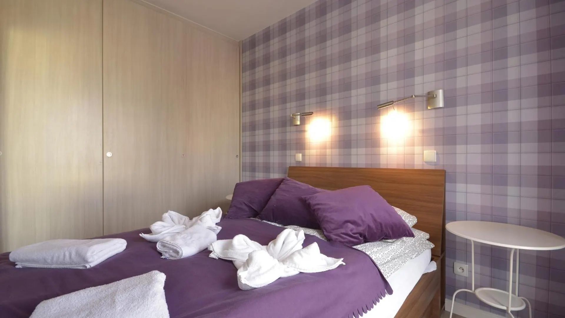 Economy Dom & House Apartments By The River In Gdansk With Pool, Sauna And Gym