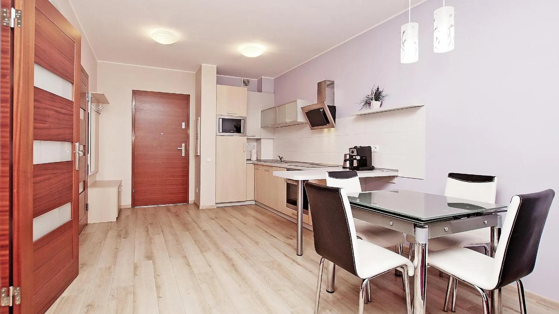 Economy Dom & House Apartments By The River In Gdansk With Pool, Sauna And Gym