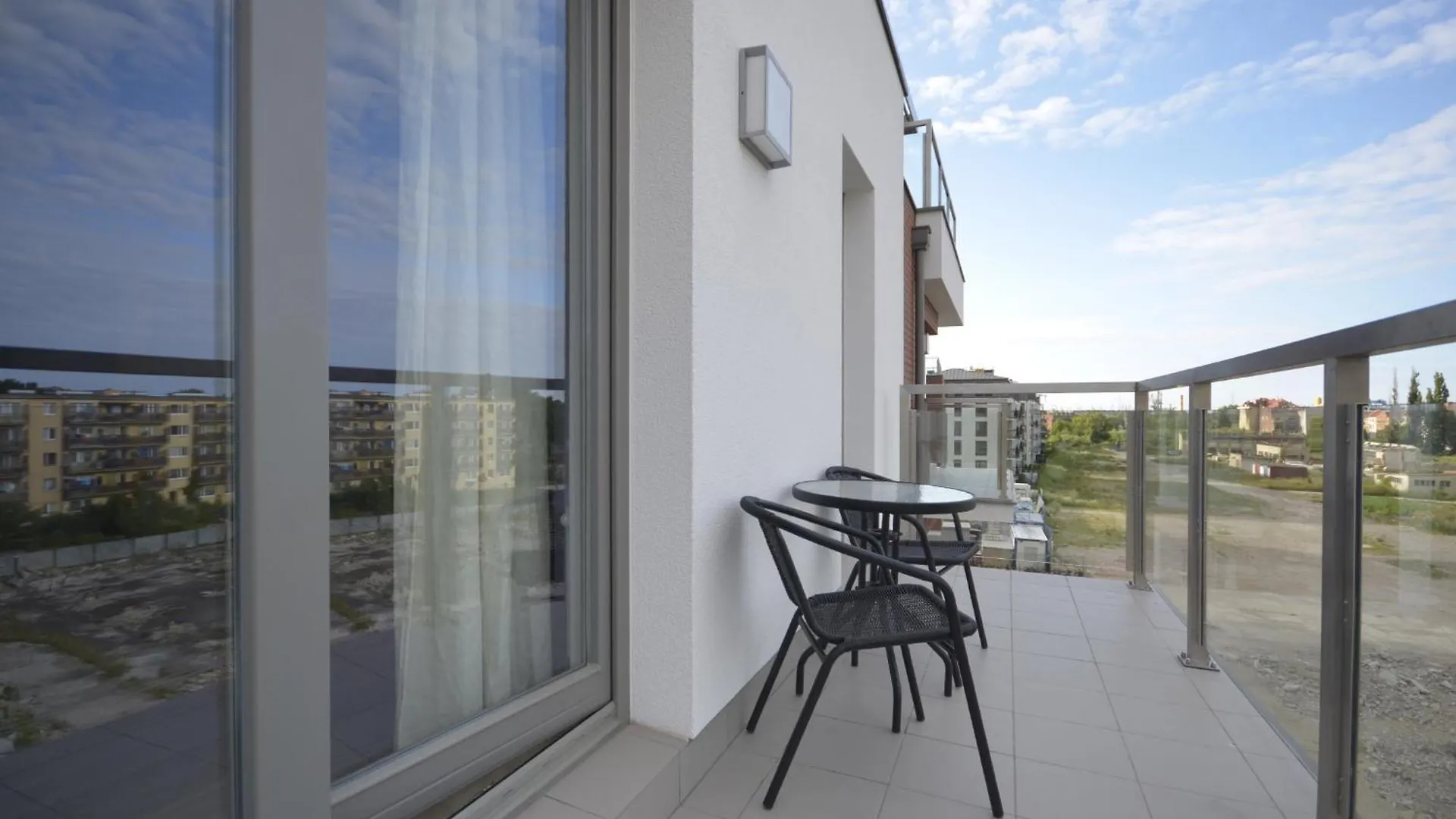 Economy Dom & House Apartments By The River In Gdansk With Pool, Sauna And Gym Poland