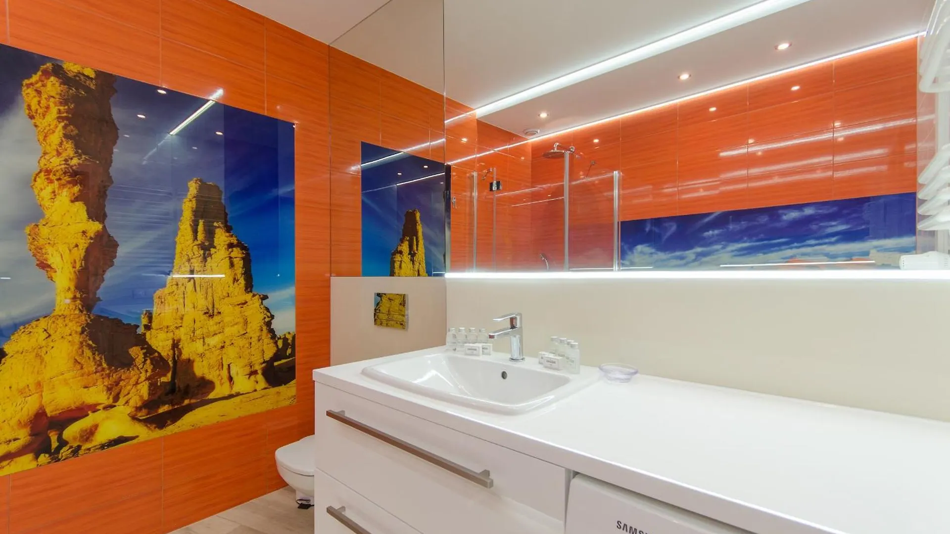 Economy Dom & House Apartments By The River In Gdansk With Pool, Sauna And Gym