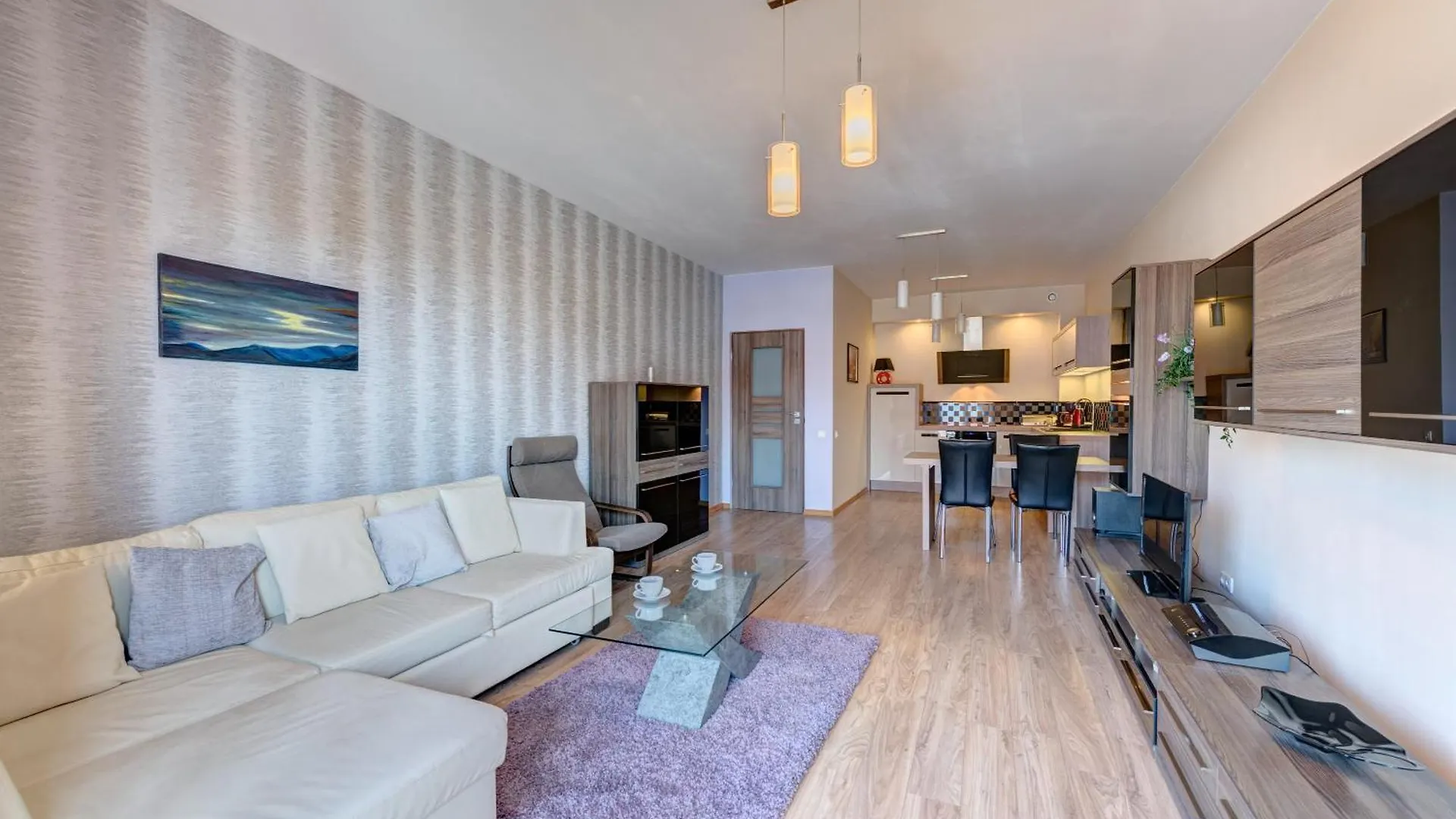 Economy Dom & House Apartments By The River In Gdansk With Pool, Sauna And Gym