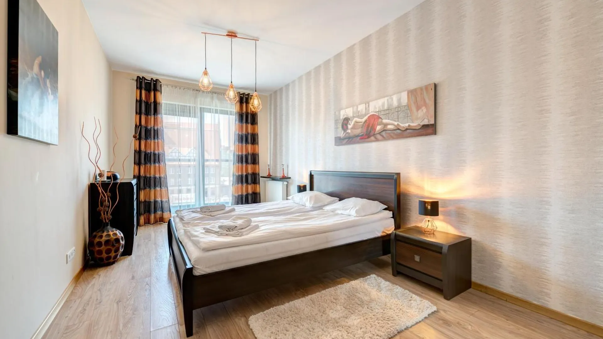 Economy Dom & House Apartments By The River In Gdansk With Pool, Sauna And Gym Polsko
