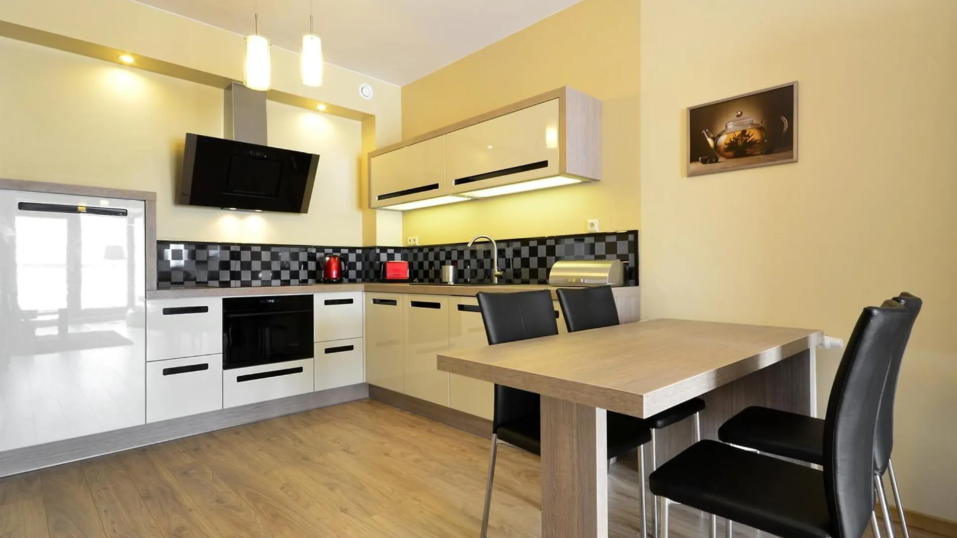 Economy Dom & House Apartments By The River In Gdansk With Pool, Sauna And Gym
